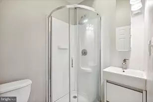 528 S 13th St, Philadelphia, PA 19147 - Photo 5