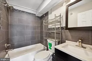 528 S 13th St, Philadelphia, PA 19147 - Photo 11