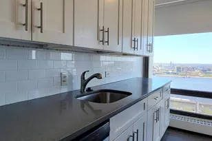 220 Locust St, Philadelphia, PA 19106 - Photo 7