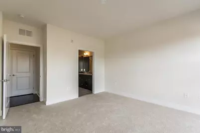 600 S 24th Street #210, Philadelphia, PA 19146 - Photo 17