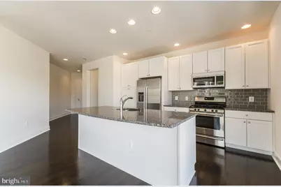 600 S 24th Street #210, Philadelphia, PA 19146 - Photo 3