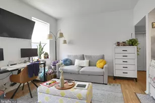 2137 Spruce St, Philadelphia, PA 19103 - Photo 3