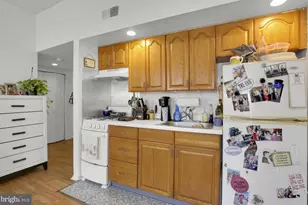 2137 Spruce St, Philadelphia, PA 19103 - Photo 7