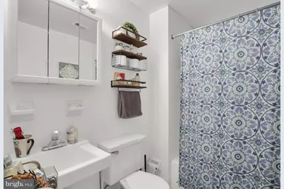 2137 Spruce Street #7, Philadelphia, PA 19103 - Photo 9