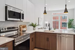 720 W Thompson St, Philadelphia, PA 19122 - Photo 3