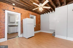 147 Green Ln, Philadelphia, PA 19127 - Photo 5