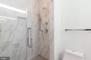 90 E Laurel St, Philadelphia, PA 19123 - Photo 15