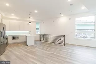 90 E Laurel St, Philadelphia, PA 19123 - Photo 5