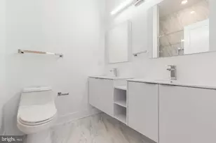 90 E Laurel St, Philadelphia, PA 19123 - Photo 17