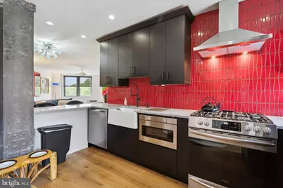 2601 Pennsylvania Avenue #212, Philadelphia, PA 19130 - Photo 9