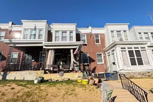 475 Robbins St, Philadelphia, PA 19111 - Photo 1