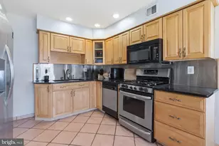 1036 Camas Dr, Philadelphia, PA 19115 - Photo 15