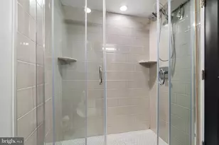 2526 W Girard Ave, Philadelphia, PA 19130 - Photo 31