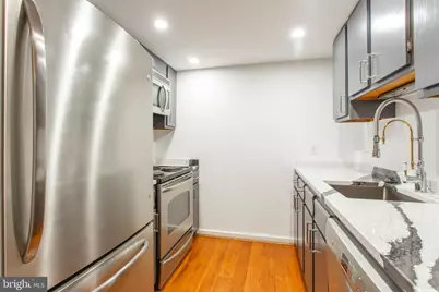 1035 Spruce Street #106, Philadelphia, PA 19107 - Photo 11