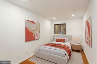 1035 Spruce St, Philadelphia, PA 19107 - Photo 31