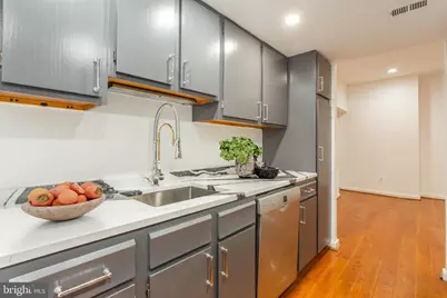 1035 Spruce Street #106, Philadelphia, PA 19107 - Photo 13