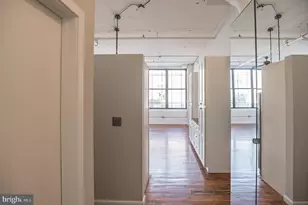 314 N 12th St, Philadelphia, PA 19107 - Photo 11