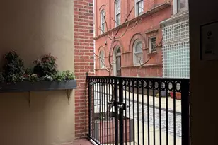 115 Cuthbert St, Philadelphia, PA 19106 - Photo 3