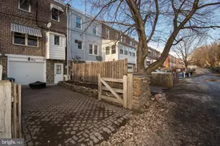 317 Hermitage St, Philadelphia, PA 19128 - Photo 25