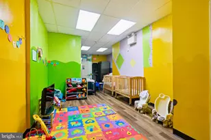 7221 W Passyunk Ave, Philadelphia, PA 19142 - Photo 7