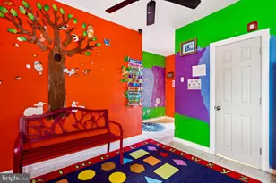 7221 W Passyunk Ave, Philadelphia, PA 19142 - Photo 17