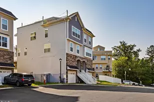 6707 Cinnaminson Ct, Philadelphia, PA 19128 - Photo 3