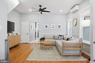 244 E Sydney St, Philadelphia, PA 19119 - Photo 9