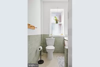 244 E Sydney Street, Philadelphia, PA 19119 - Photo 35