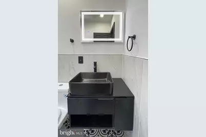 827 W Fisher Avenue, Philadelphia, PA 19141 - Photo 31