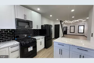 827 W Fisher Avenue, Philadelphia, PA 19141 - Photo 17