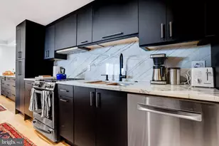 2401 Pennsylvania Ave, Philadelphia, PA 19130 - Photo 11