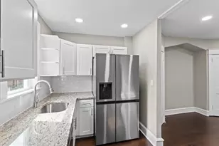 5921 Elsinore St, Philadelphia, PA 19120 - Photo 9