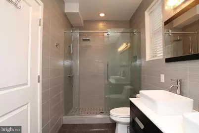 908 N 16th Street #2, Philadelphia, PA 19130 - Photo 61