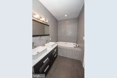 908 N 16th Street #2, Philadelphia, PA 19130 - Photo 57