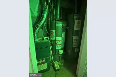 6729 Elmwood Avenue, Philadelphia, PA 19142 - Photo 21