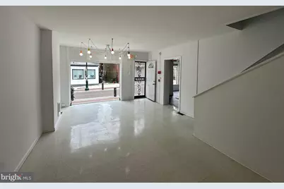 37 W Maplewood Mall, Philadelphia, PA 19144 - Photo 3