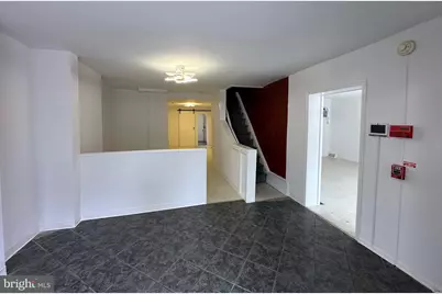 37 W Maplewood Mall, Philadelphia, PA 19144 - Photo 11