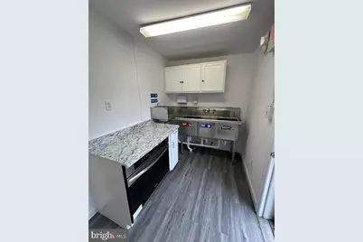 37 W Maplewood Mall, Philadelphia, PA 19144 - Photo 9