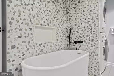 2001 Hamilton Street #2001, Philadelphia, PA 19130 - Photo 23