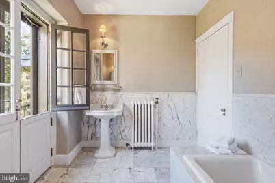 99 E Bells Mill Road, Philadelphia, PA 19118 - Photo 37