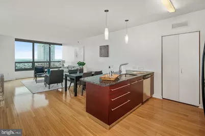 2101 Market Street #2405, Philadelphia, PA 19103 - Photo 19
