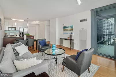 2101 Market Street #2405, Philadelphia, PA 19103 - Photo 7