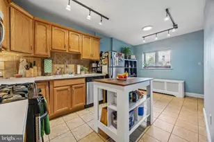 166 Grape St, Philadelphia, PA 19127 - Photo 5