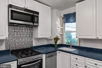 325 W Salaignac Street, Philadelphia, PA 19128 - Photo 11