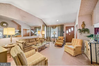 584 Paoli Avenue, Philadelphia, PA 19128 - Photo 3