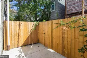 2012 Newcomb St, Philadelphia, PA 19140 - Photo 11