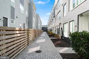1640 N 5th Ct, Philadelphia, PA 19122 - Photo 21
