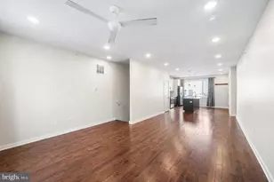 1640 N 5th Ct, Philadelphia, PA 19122 - Photo 9