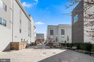 1640 N 5th Ct, Philadelphia, PA 19122 - Photo 19