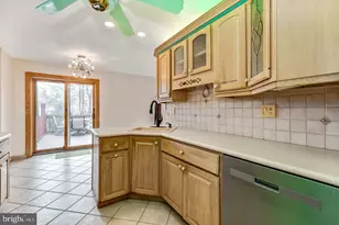 11247 Jeanes Pl, Philadelphia, PA 19116 - Photo 15